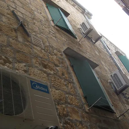 Gala Apartments Komiza Exterior photo